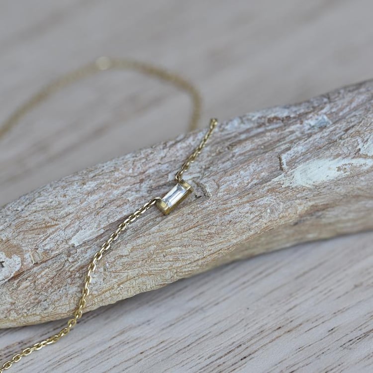 Náhrdelník se safírem 37683