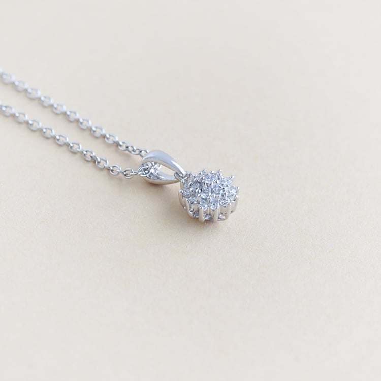 Elegantní přívěsek s diamanty 95995