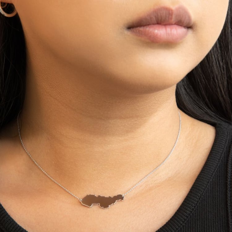 Stříbrný náhrdelník Československo 106621