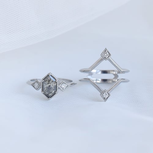 Prsten s hexagon salt and pepper diamantem Leyla
