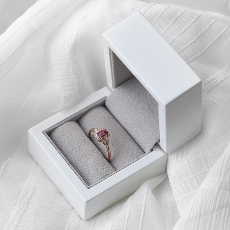 Zlatý prsten s emerald turmalínem 64032