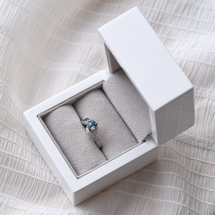 Elegantní stříbrný prsten 67626