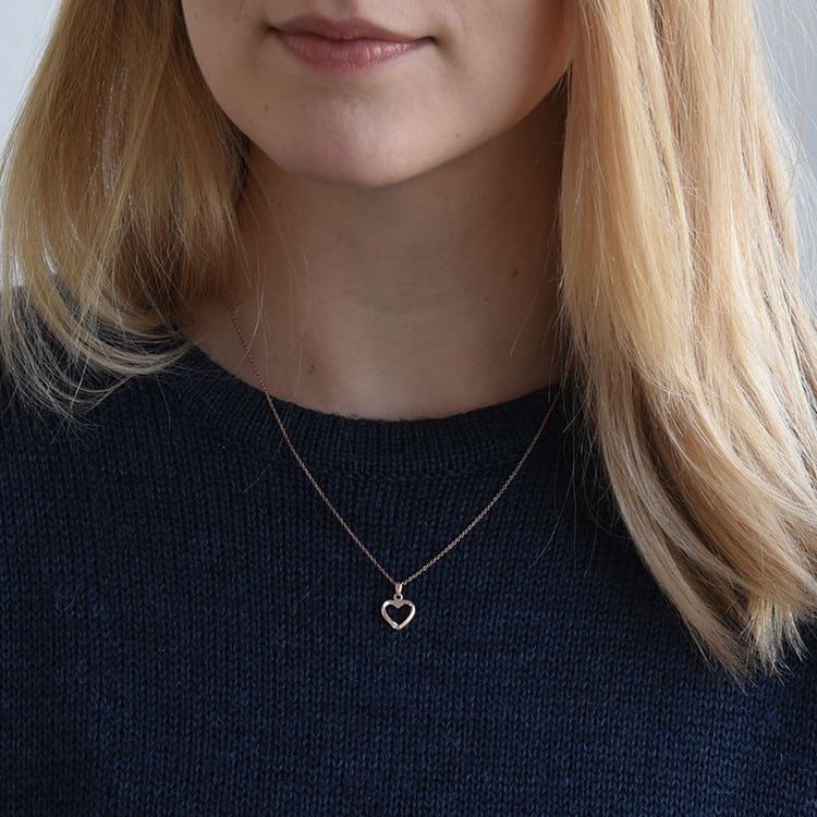 Pozlacený náhrdelník srdce 74372