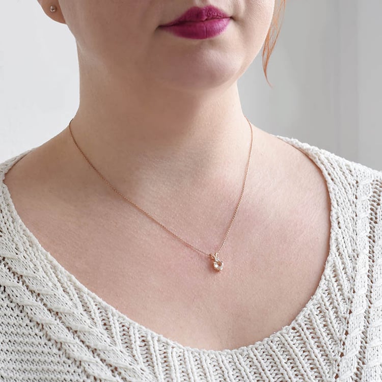 Náhrdelník ze zlata s morganitovým srdcem 94017