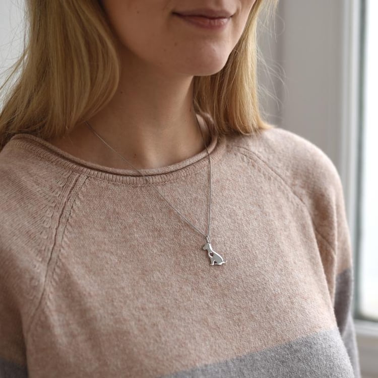 Stříbrný přívěsek ve tvaru psa 52025