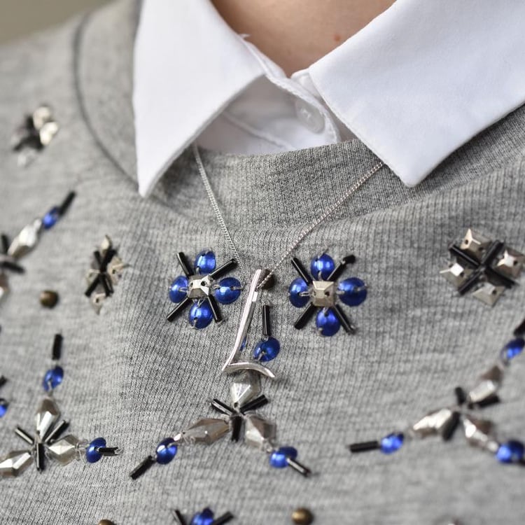 Písmenkový náhrdelník L 15944