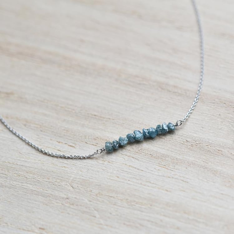 Náramek s modrými diamanty 38657