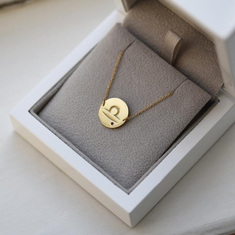 Znamení vah ve zlatém náramku 51088