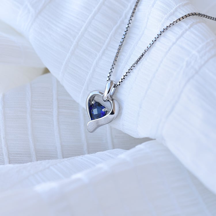 Safírový přívěsek 69116