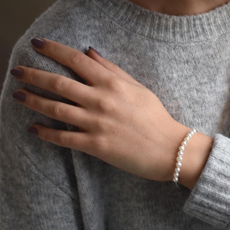 Náramek ze stříbra 50704