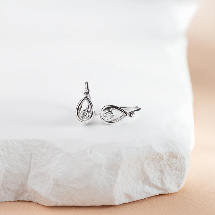 Zlaté dětské náušnice ve tvaru slzy s lab-grown diamanty Cinderella 152342