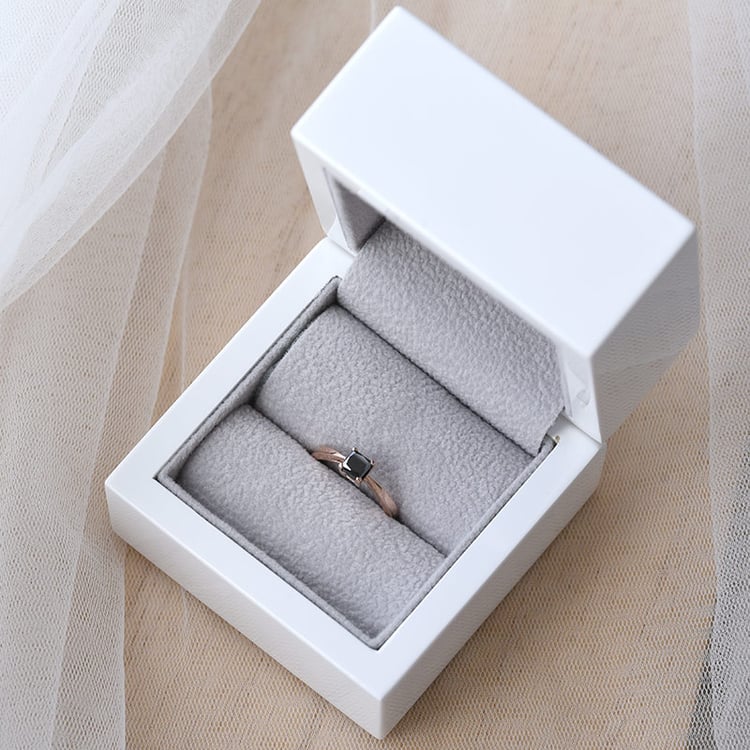 Zlatý zásnubní prsten 71925