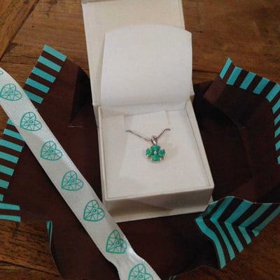 Náhrdelník s opálem