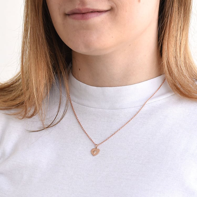 Pozlacený přívěsek s diamantem ve tvaru srdce 81642