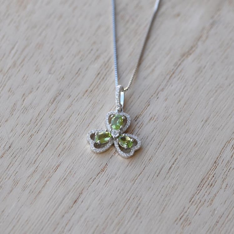 Stříbrný náhrdelník s olivíny Elyahe 18233