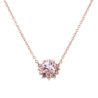 Zlatý náhrdelník s morganitem Alayna