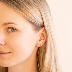 Minimalistické stříbrné náušnice s morganity Andine