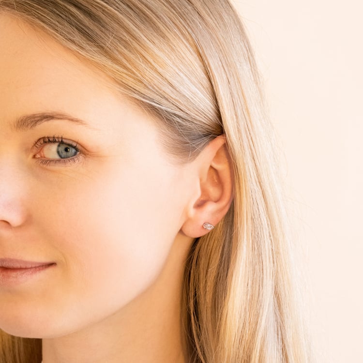 Minimalistické stříbrné náušnice s morganity Andine 102345