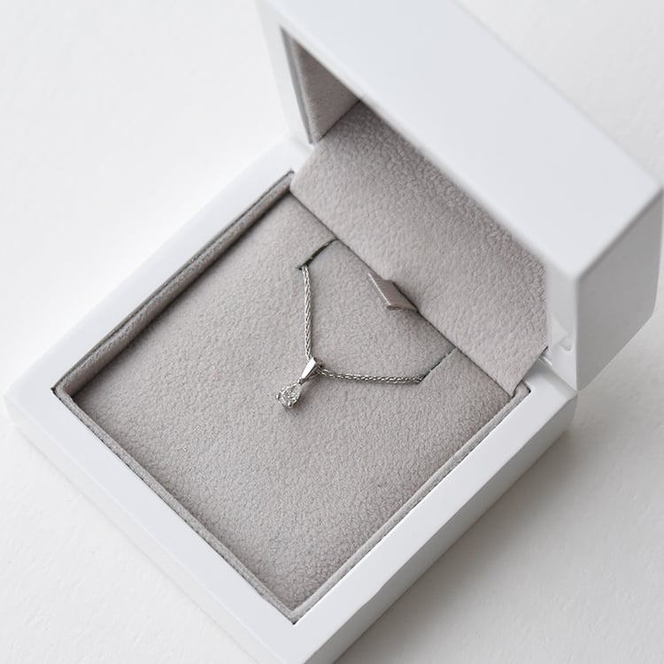 Diamantový přívěsek 72933