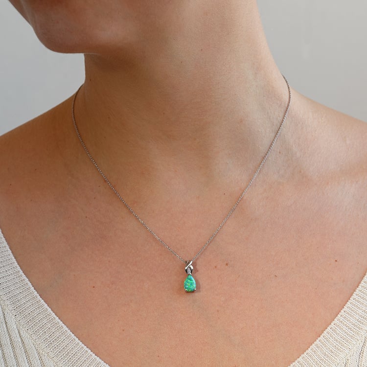 Stříbrný přívěsek s opálovou kapkou Shrimati 132805