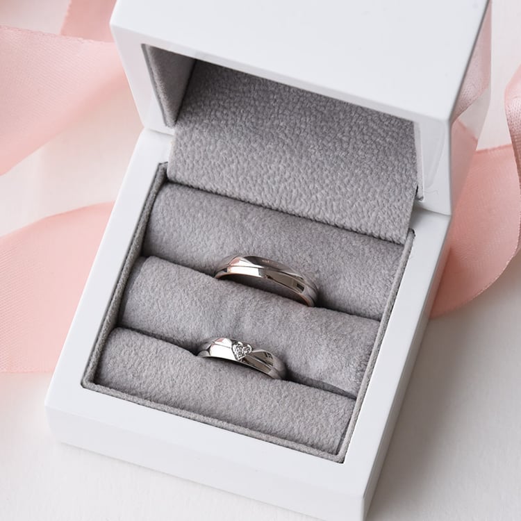 Snubní prsteny ze zlata s diamanty 77193