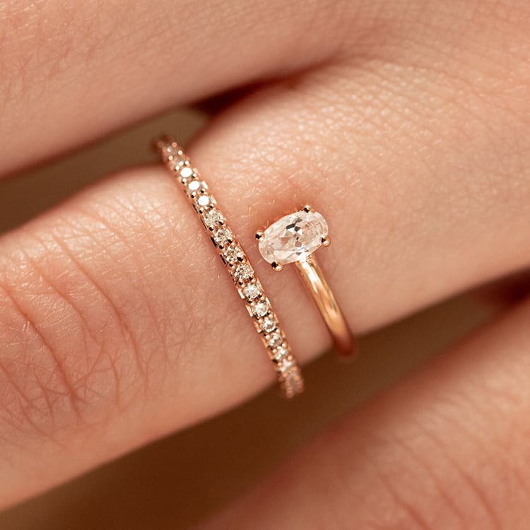 Atypický zásnubní prsten s diamanty Lori 137619