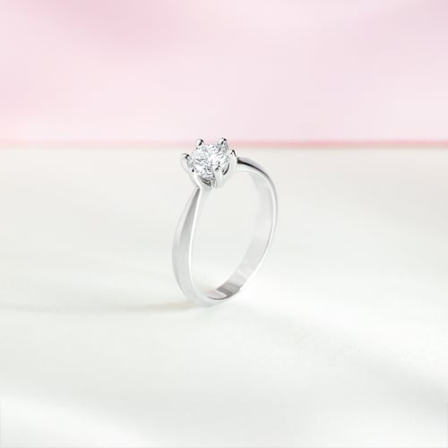 Zásnubní prsten s 0.3ct IGI certifikovaným diamantem Iravan