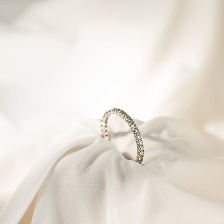 Zlatý eternity prsten s 1ct lab-grown diamanty Angeline 119848