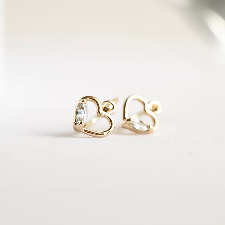 Zlaté náušnice pro děti ve tvaru srdce s bílými safíry Anastasia 145272