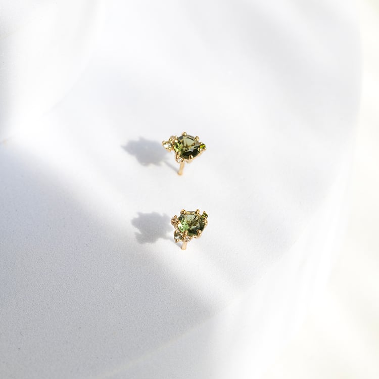 Cluster náušnice s vltavíny, safíry a diamanty Alary 143950