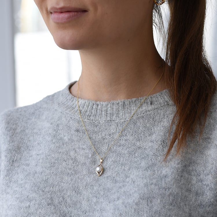 Zlatý přívěsek s perlou a zirkony 61492