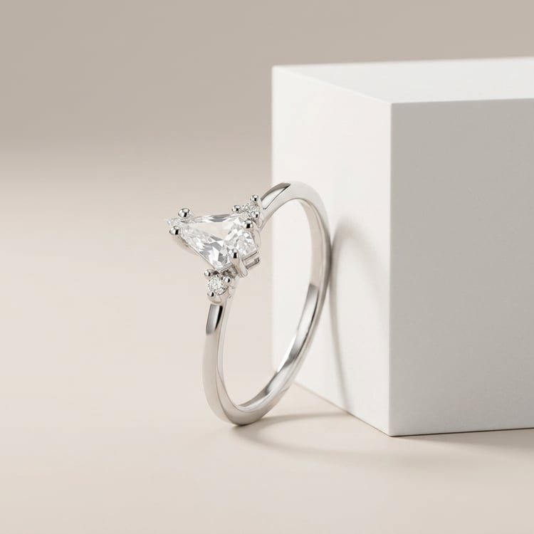 Zlatý prsten s 0.41ct IGI certifikovaným lab-grown diamantem Adalia 171508