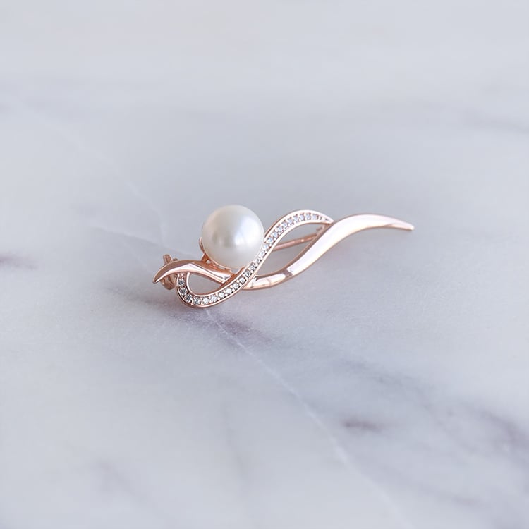 Pozlacená brož s perlou 87974