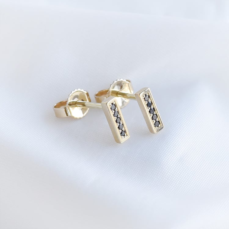 Náušnice s černými diamanty ze zlata 92670