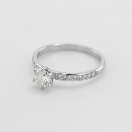 Zásnubní prsten s 0.60ct IGI certifikovaným lab-grown diamanty Vanan