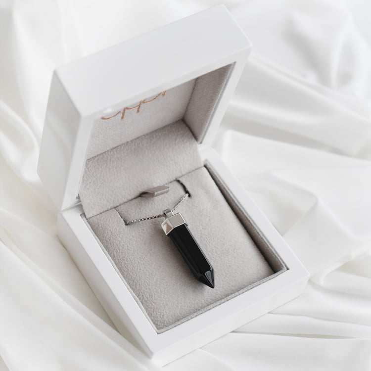 Stříbrný náhrdelník 90479