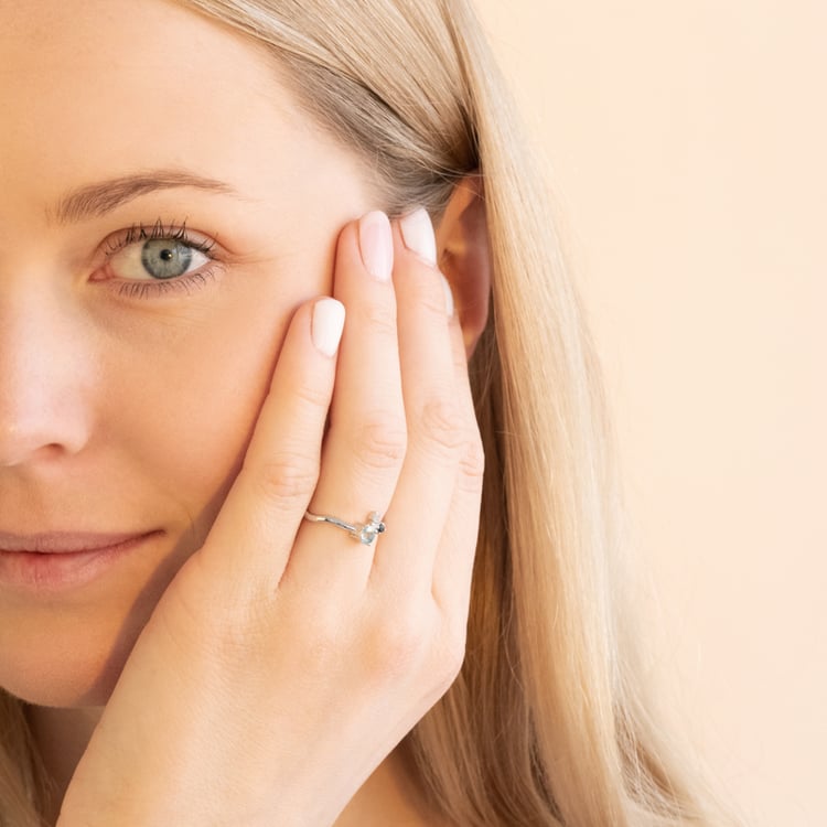 Cluster prsten s akvamarínem, safírem, měsíčním kamenem a diamantem Roche 101105