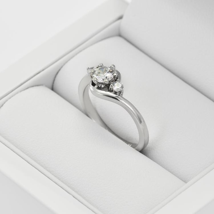 Diamantový platinový prsten 10665