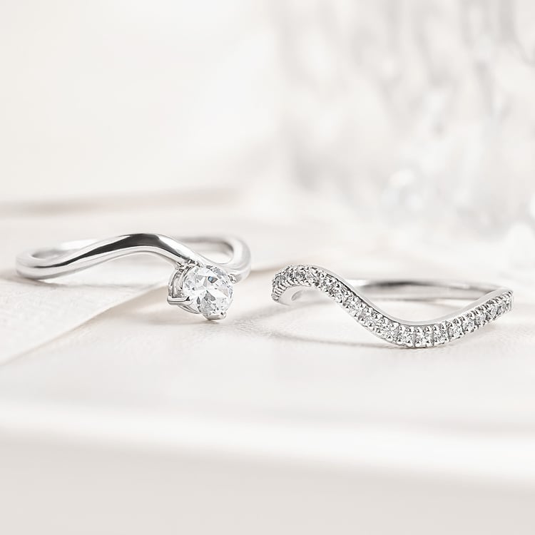 Romantický zásnubní set atypických prstýnků s diamanty 156552