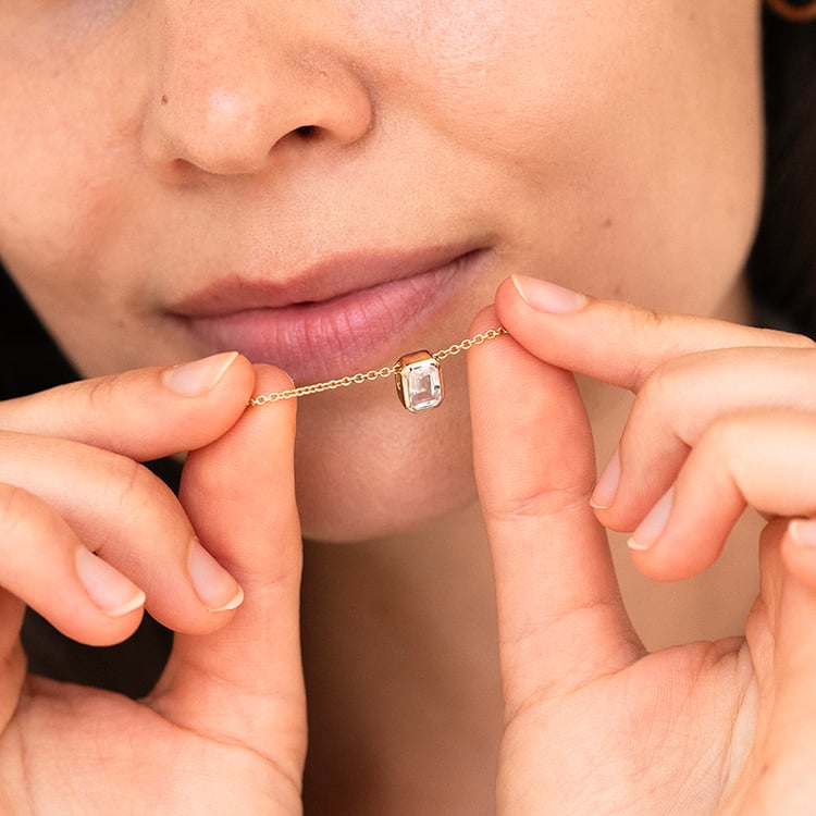 Stříbrná kolekce šperků s bílými topazy Toula 143359