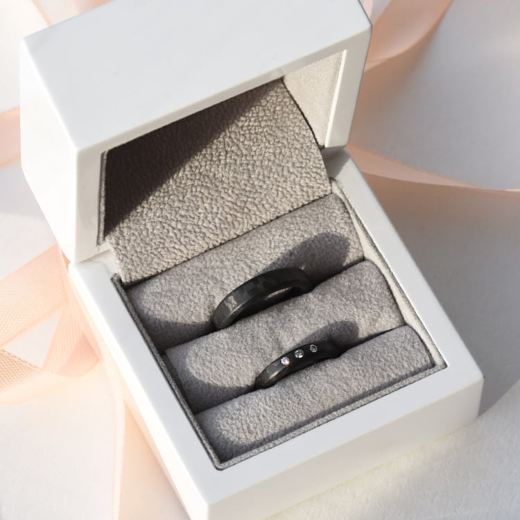 Karbonové prsteny s diamanty 77516