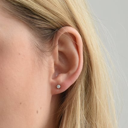 Náušnice ve tvaru květů s postranními diamanty Sandre