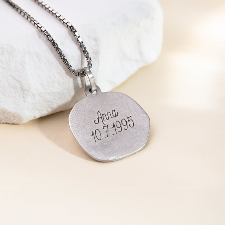 Zlatý přívěsek se symboly znamení zvěrokruhu 151719