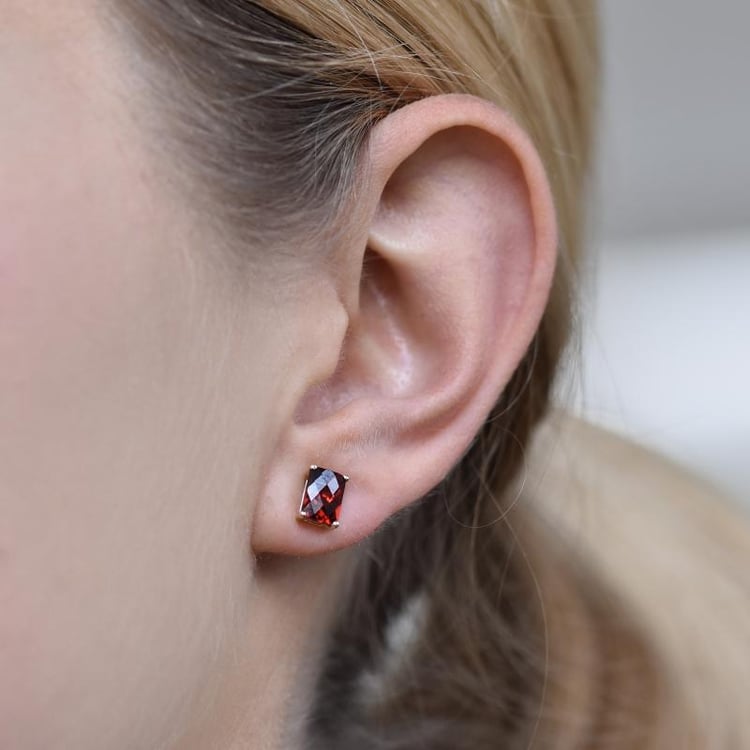 Náušnice s granáty 25171