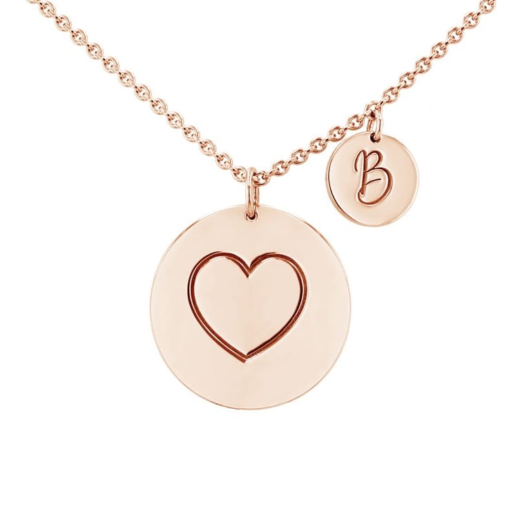 Náhrdelník se srdcem a gravírem písmene Kadie 99631