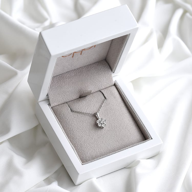 Diamantový přívěsek ze zlata 85251