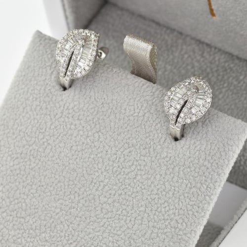 Náušnice ve tvaru lístků plné diamantů Priett