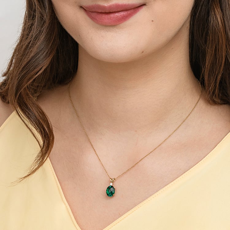 Zlatý přívěsek s lab-grown smaragdem Marta 165046