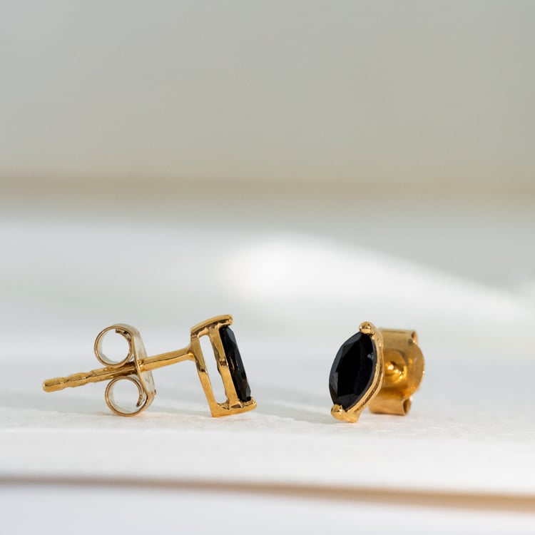 Minimalistické stříbrné náušnice s černými spinely Andine 118773