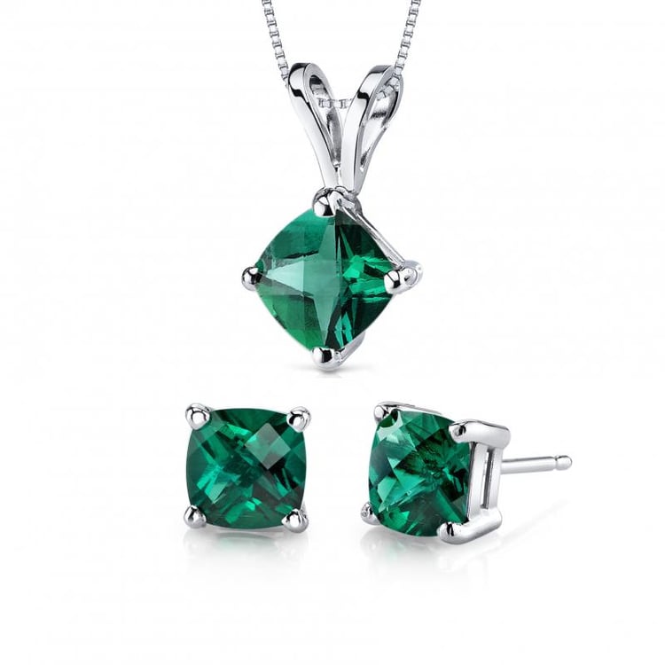 Kolekce s cushion smaragdy